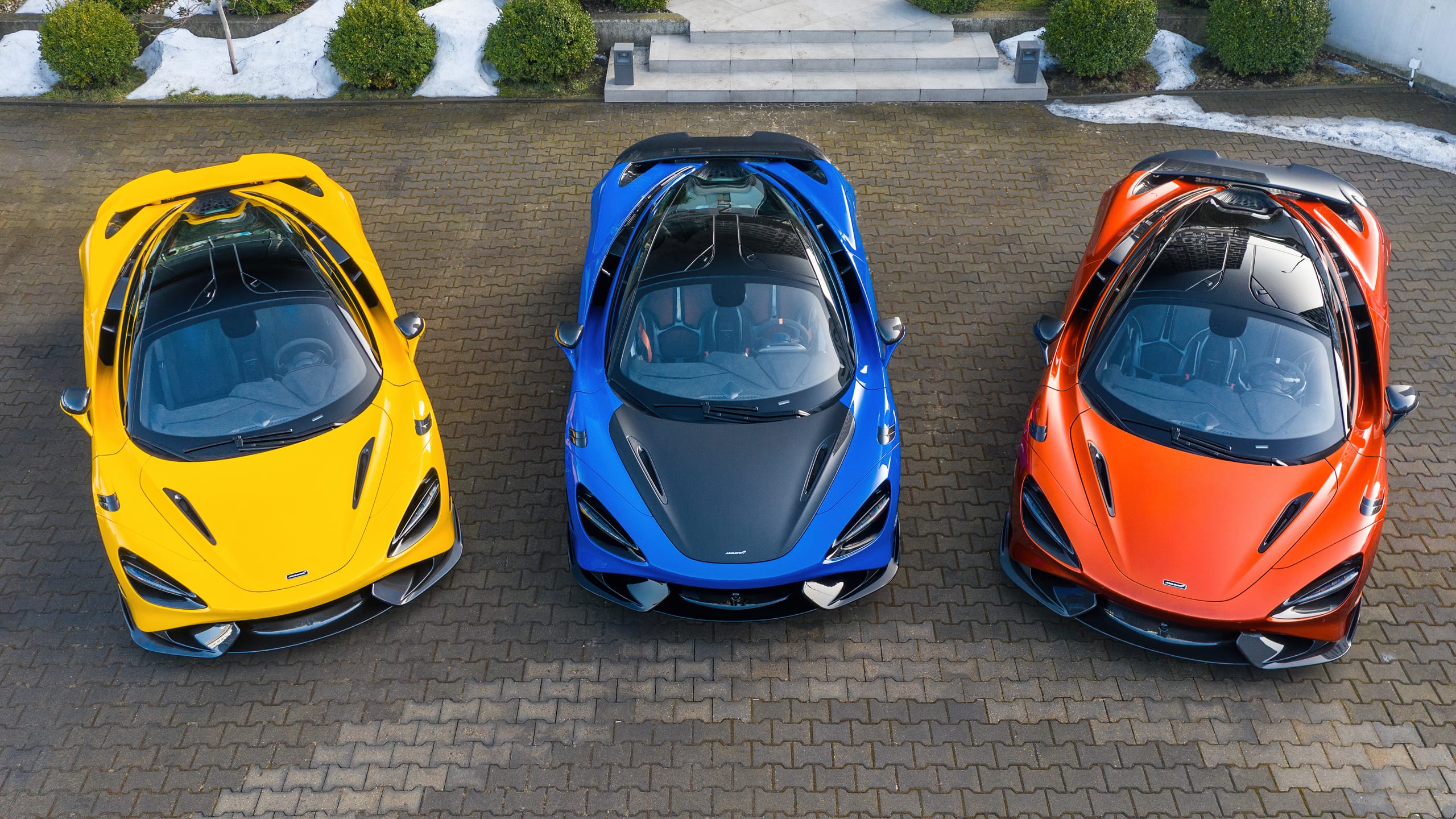 Zdjęcie okładkowe wpisu Trzy pierwsze McLareny 765LT, po personalizacji MSO, zostały dostarczone do klientów w Polsce