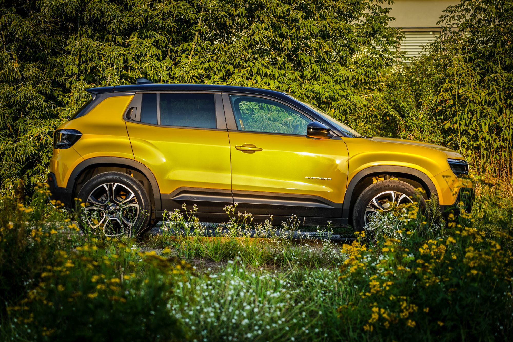 Zdjęcie okładkowe wpisu Auto tygodnia #23 – Jeep Avenger 1.2 GSE